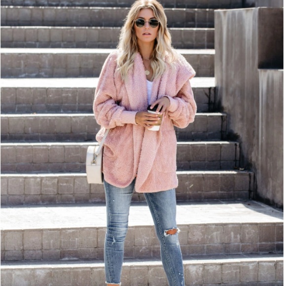 CAMBER Oversized Fleece Hoodie - Picture 3 of 8